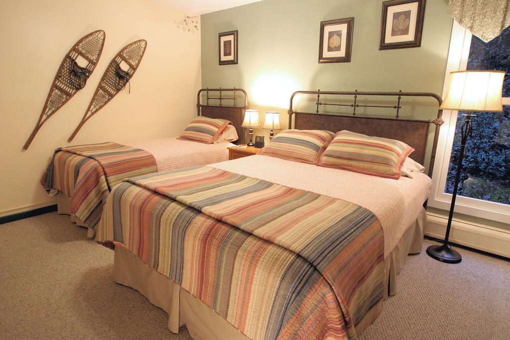 Weathertop Mountain Inn Waitsfield Habitación foto